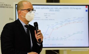 Covid-19: anuncian cuarta dosis de vacuna para personal de blanco