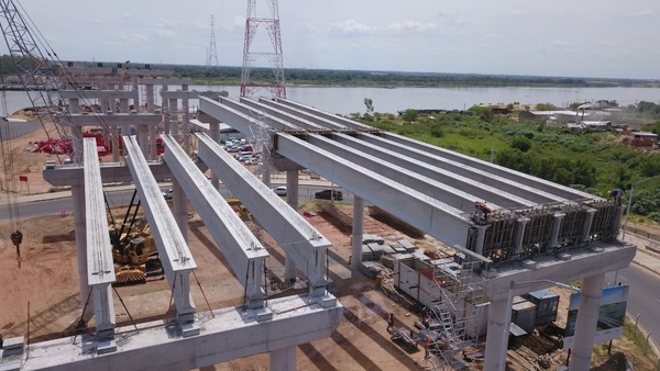 Puente Héroes del Chaco Comenzó hormigonado de la base para atirantado de la Costanera Norte