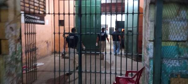 Realizan requisa en celda de presunto líder narco en Emboscada | Noticias Paraguay