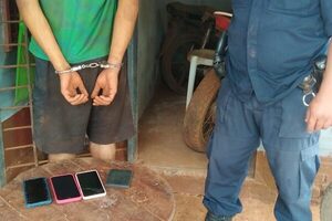 Vecinos atrapan a ladrón que asaltó con palo a dos mujeres – Diario TNPRESS