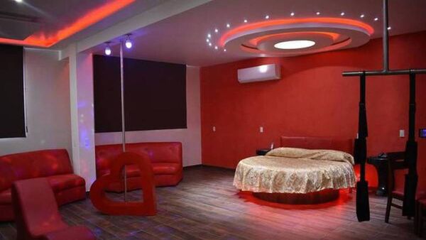 Cañeó a las chicas que aceptan ir a telos y no a lujosos hoteles y fue viral