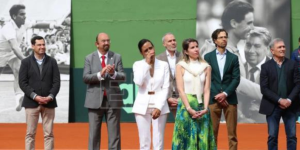 Leyendas del tenis rinden homenaje a Manolo Santana en Marbella - El Independiente