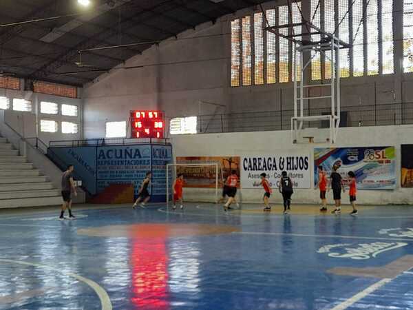 Encarnacenos se preparan para el nacional de basquetbol U14