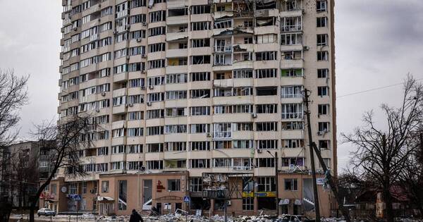 La Nación / Chernígov, destrozada por los bombardeos rusos