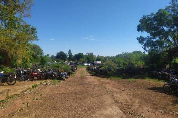 Crónica / ¡Lo que faltaba! Roban moto de corralón municipal