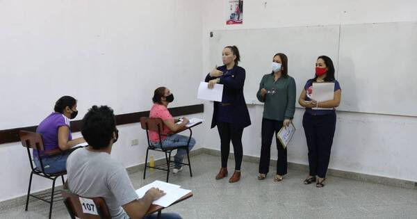 La Nación / Se postulan 60 indígenas y 53 jóvenes con discapacidad a becas de Itaipú
