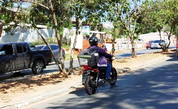 Piden regulación del trabajo de delivery - ADN Digital