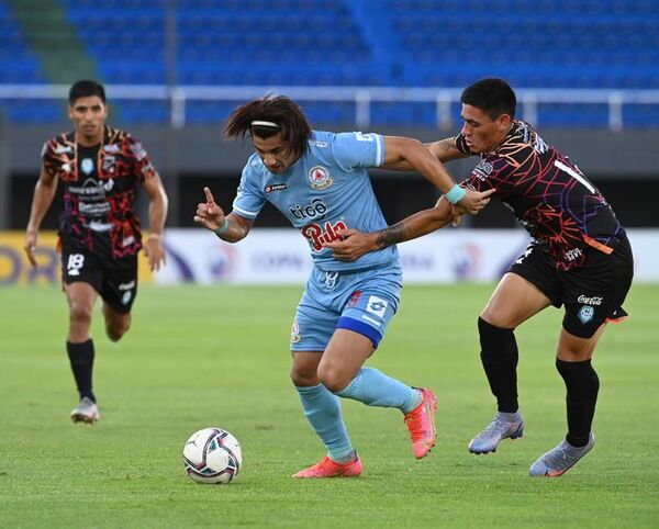 Resistencia vs. Guaireña: Resi salva un empate sobre el final - Fútbol - ABC Color