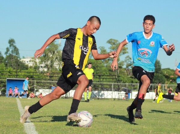 Tres victorias y tres empates en la Sub 14 - APF