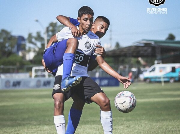 Jornada cargada de goles en la Sub 15 - APF