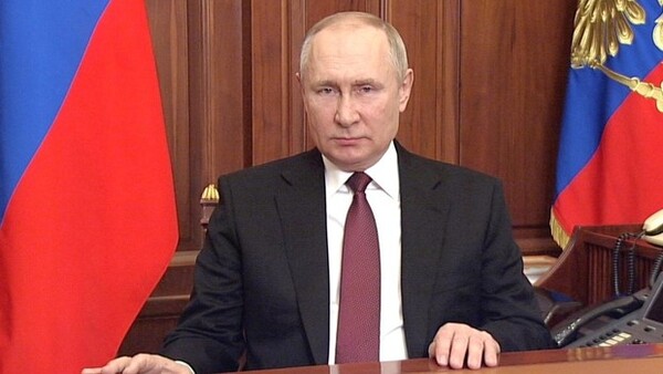 Putin amenaza existencia de Ucrania como Estado