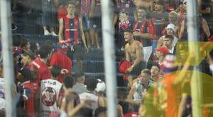 Crónica / ¡Cháke! Fiscalía vicheará videos del bolonqui que armaron hinchas de Cerro