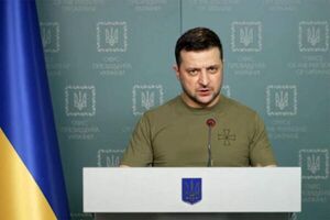 Zelenski denuncia destrucción de un aeropuerto por ocho misiles rusos - Mundo - ABC Color