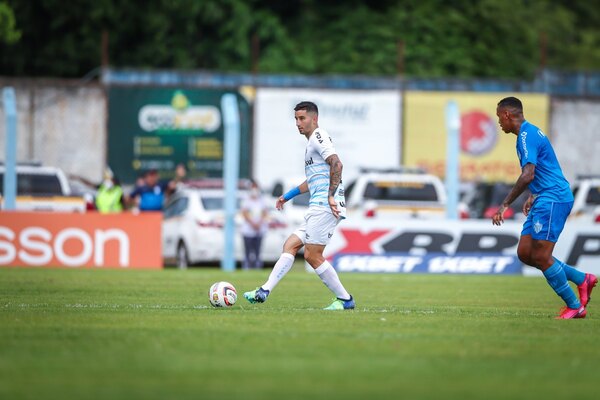 Villasanti volvió a la titularidad luego de la agresión sufrida en Grêmio