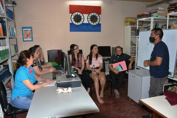 Alianza institucional acerca clases de francés a mujeres del Buen Pastor - .::Agencia IP::.