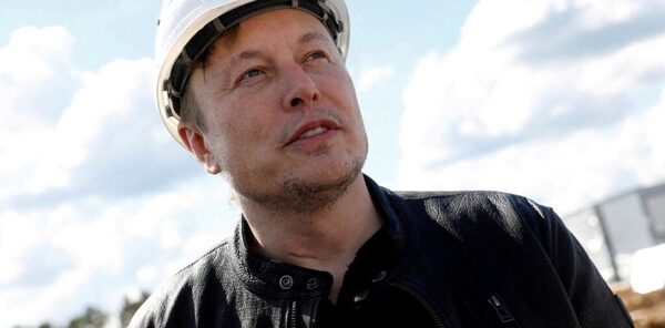 Aunque no lo creas Elon Musk pidió incrementar la producción de petróleo y gas.