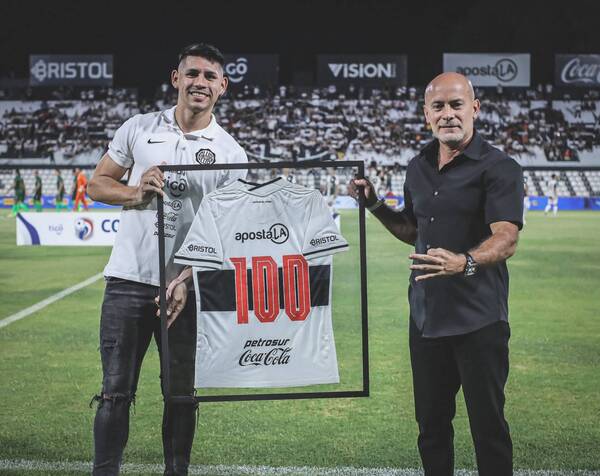 Crónica / 100 partidos con la casaca franjeada