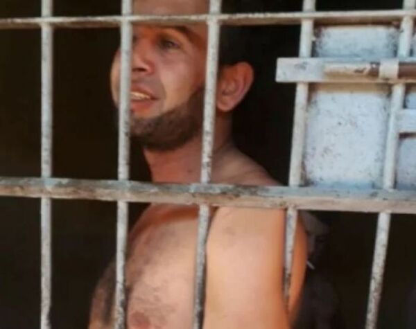 Acribillan a tiros al asaltante del machete