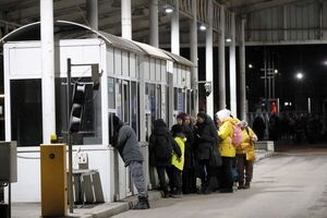 Rumanía recibió el domingo a casi 34.000 refugiados ucranianos - Mundo - ABC Color