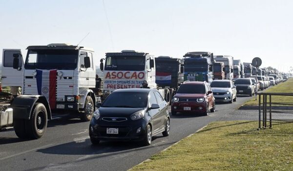 Camioneros se movilizarán desde hoy en Asunción y Central