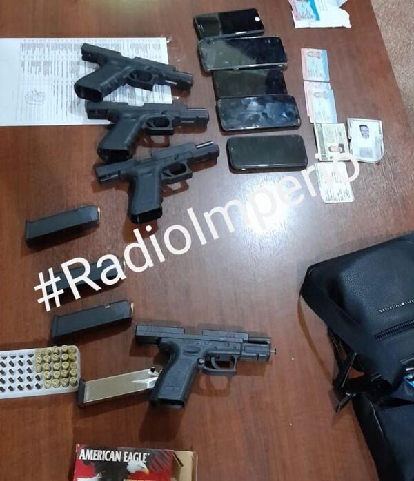 Policía detuvo a cinco sujetos con armas de fuego en la vía pública - Radio Imperio