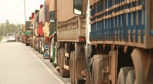 Camioneros inician movilización en varios puntos de Gran Asunción