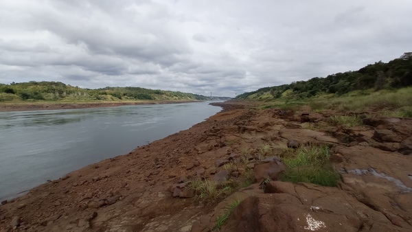 El río Paraná sigue estando muy por debajo de su caudal normal - La Clave