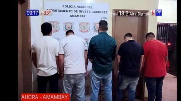 Detienen a 5 hombres que portaban armas | Noticias Paraguay