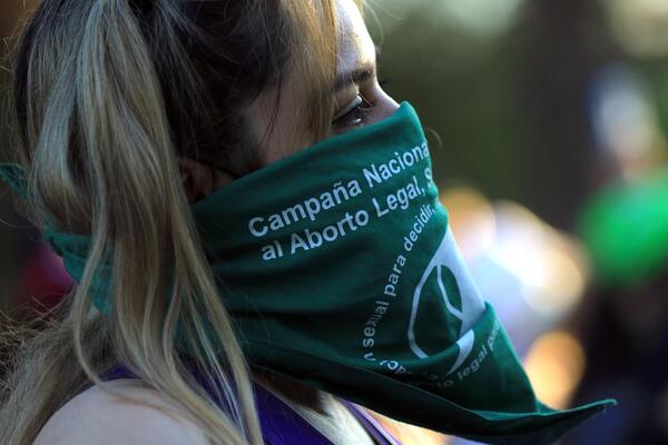 Diario HOY | "Ola verde" del aborto arrasa en Latinoamérica mientras retrocede en EEUU