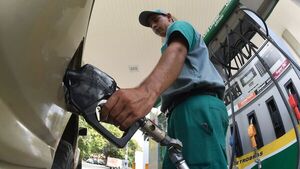 Afirman que combustible volverá a subir tras reciente reajuste