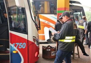 Competencia desleal y corrupción pública preocupa a transportistas - La Clave