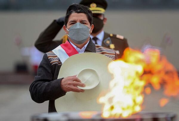 Perú: oposición presentará el martes pedido de destitución del presidente - Mundo - ABC Color