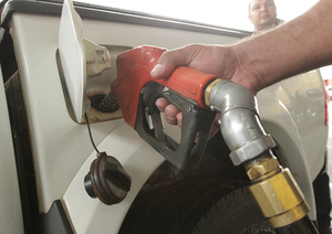 Presentarán ley que crea fondo de estabilización de precios de combustibles - .::Agencia IP::.