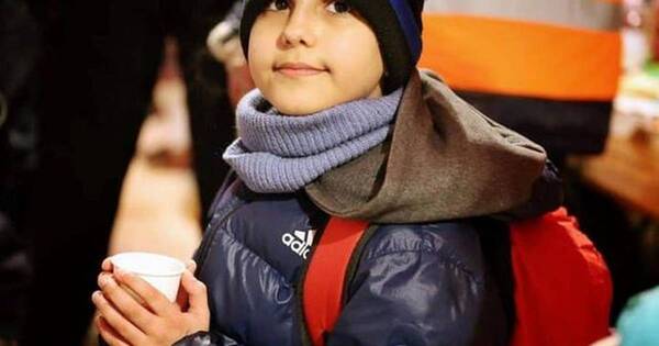 La Nación / Pequeño valiente: solito, un niño recorrió 1.000 kilómetros para escapar de Ucrania