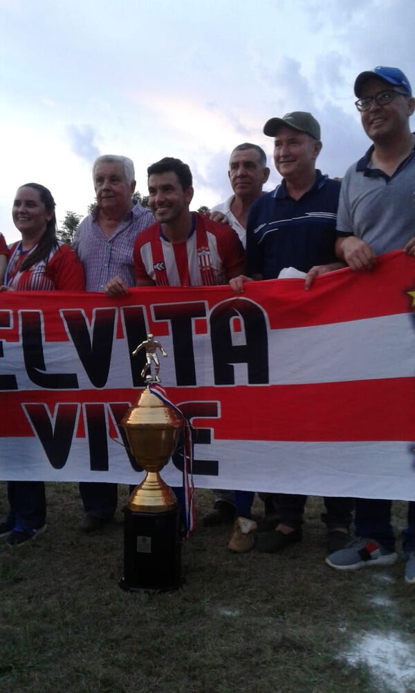 El club 15 de Agosto, de Santiago, es supercampeón en Misiones - Fútbol - ABC Color