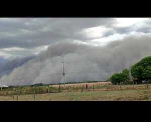 Reportan ingreso de tormenta de humo y cenizas proveniente de Corrientes