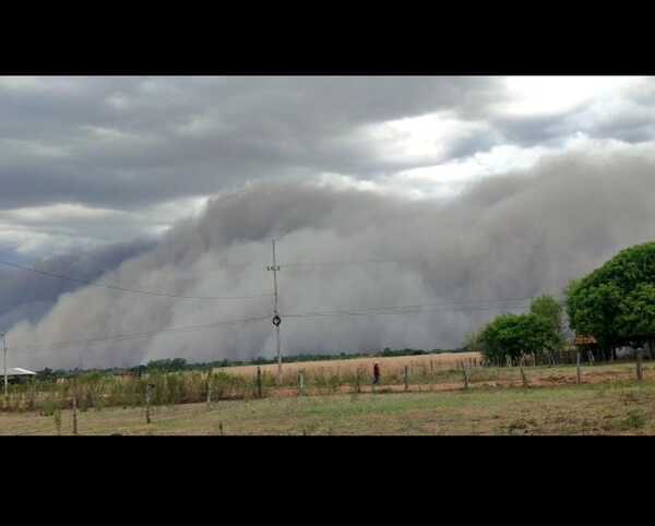 Reportan ingreso de tormenta de humo y cenizas proveniente de Corrientes
