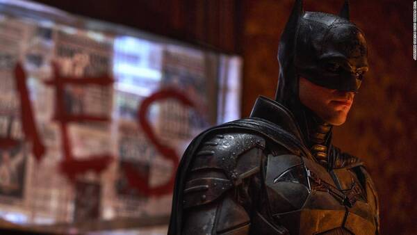 Crónica / [VÍDEO] ¡Ingueroiviable! Pararon peli de Batman por invasión de murciélagos