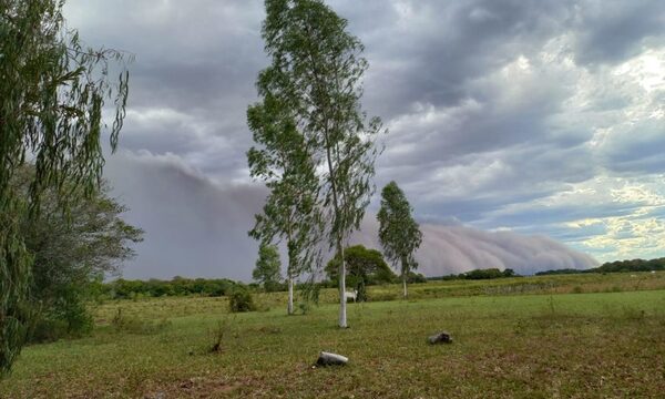 ¡Cháke! Ya llega a Asunción tormenta de humo y se anuncian lluvias