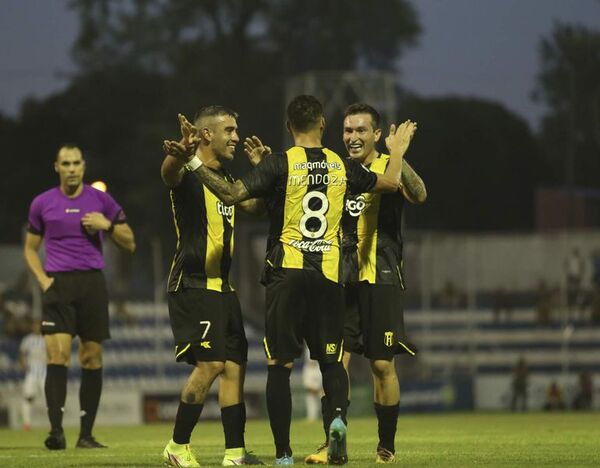 Guaraní vuelve a sonreír - Fútbol - ABC Color