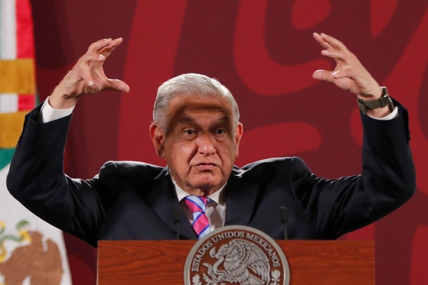 López Obrador ve "balance positivo" por excedentes de petróleo ante la crisis - MarketData