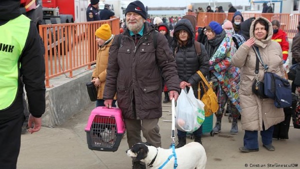 La ACNUR alerta que el número de refugiados ucranianos llegará a dos millones en las próximas 24 horas