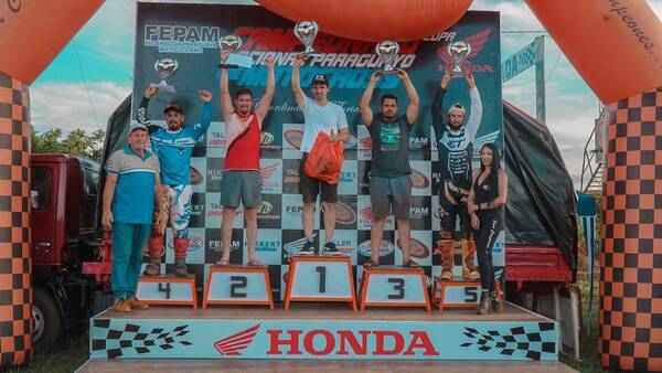 Crónica / Méndes brilló en el Nacional Paraguayo de Motocross