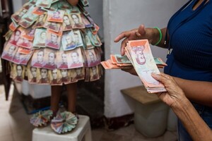 El bolívar, devaluado pero necesario en Venezuela - MarketData