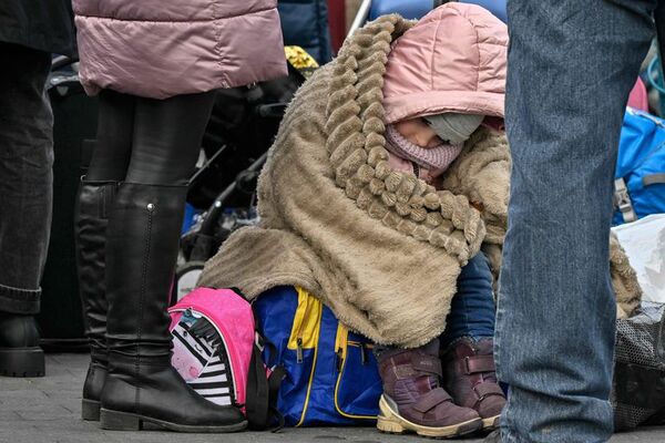 Un millón de niños han abandonado Ucrania, muchos sin sus familias - Mundo - ABC Color