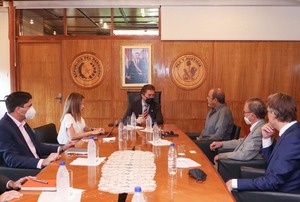 Planta de celulosa en Concepción prevé incorporar a pequeños productores para reforestación en mayor inversión privada en el país - .::Agencia IP::.