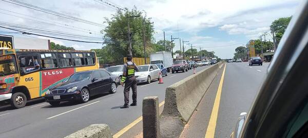 Crónica / Abuelita falleció atropellada sobre la Ruta PY02