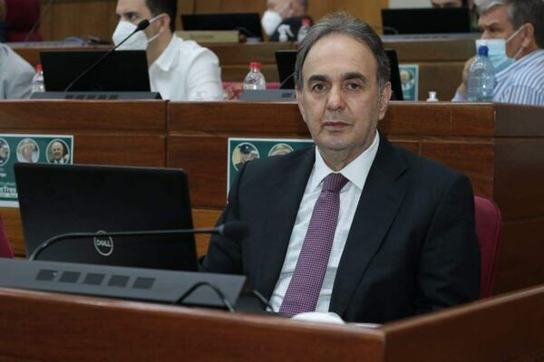 Comisión del Senado recomienda aprobar dos préstamos para construcción de rutas - Nacionales - ABC Color