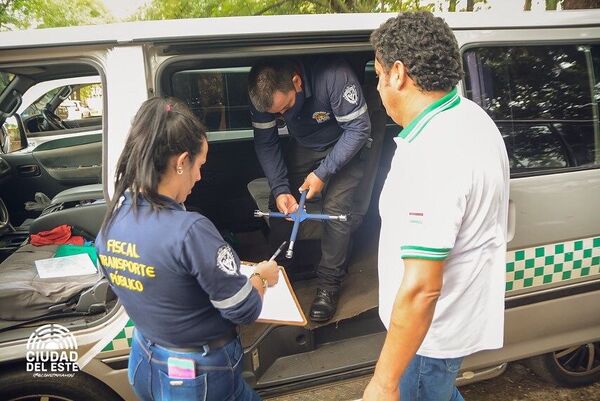 Transporte alternativo suple itinerario de Mburucuyá - La Clave