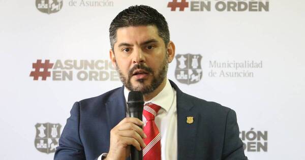 La Nación / “Se cumplieron absolutamente todos los procesos”, asegura intendente sobre propiedad de Santiago Peña